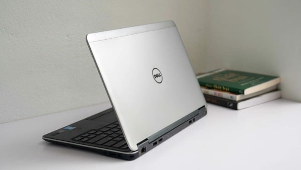 Dell latitude E7240 core i5